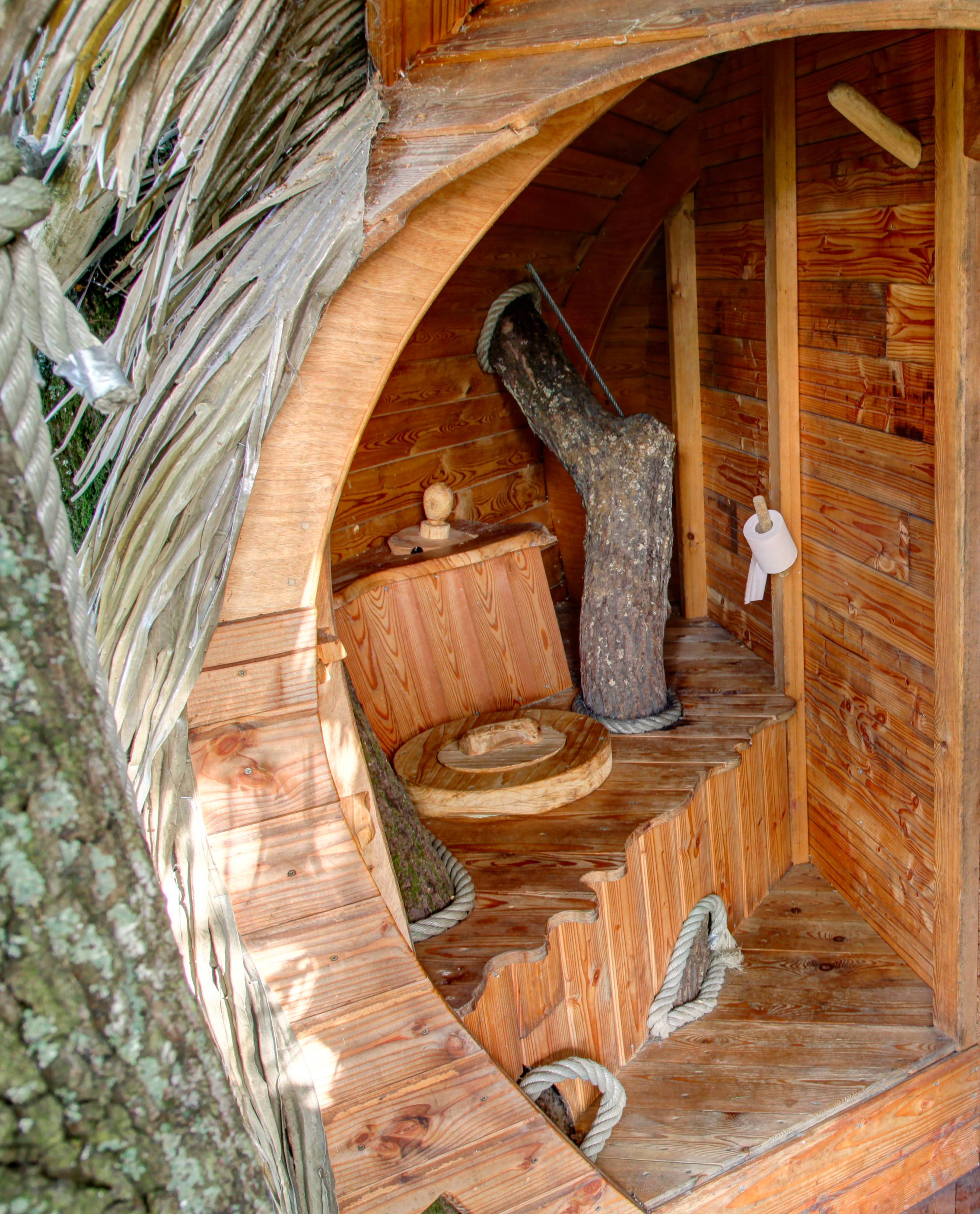 Mag La Cabane en L'airLes toilettes sèches : un petit coin de paradis  perché - Mag La Cabane en L'air